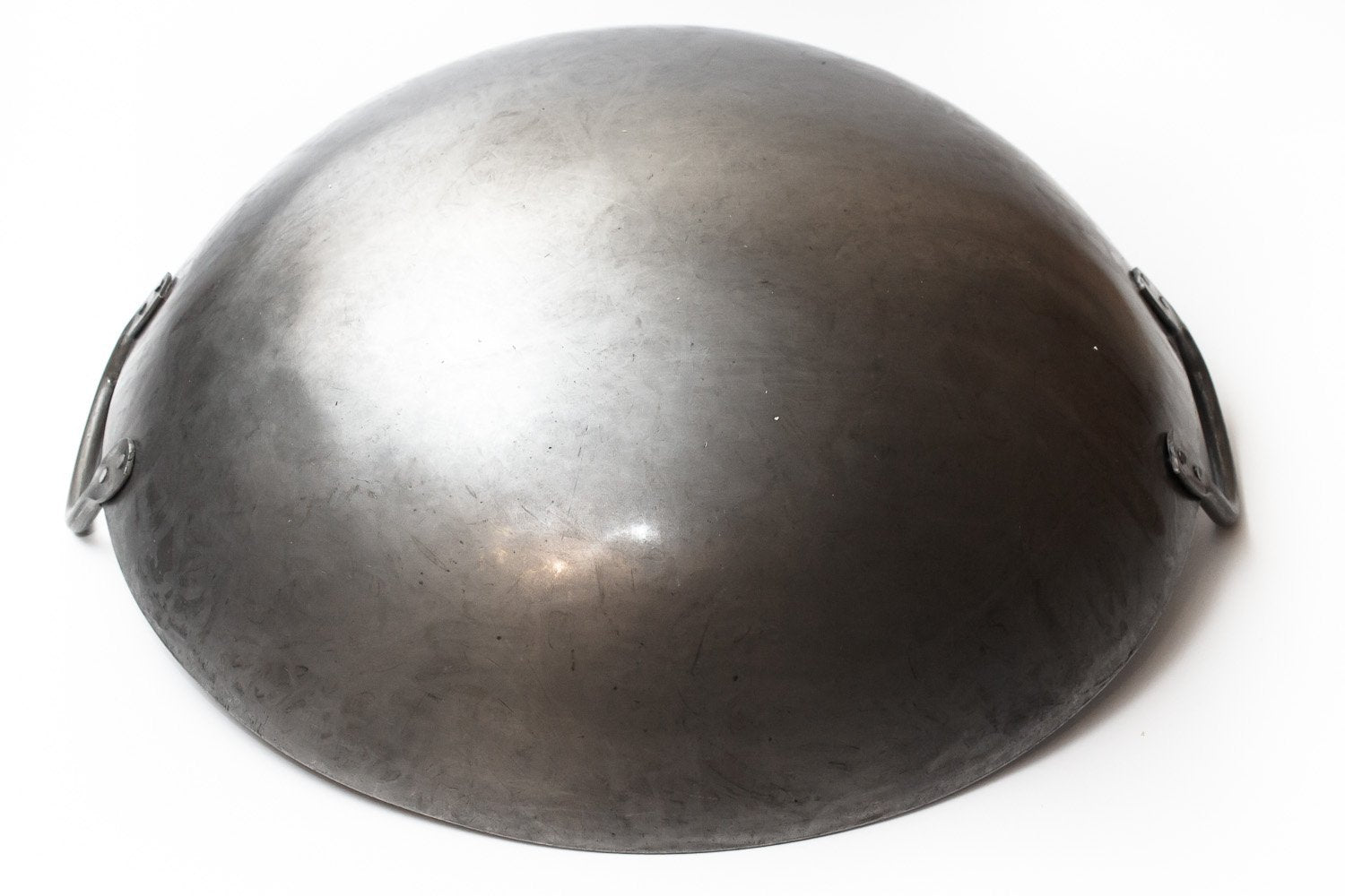 Craft Wok Big 16-Inch Seasoned Before Use demonstrates ready-to-use Canton style setup