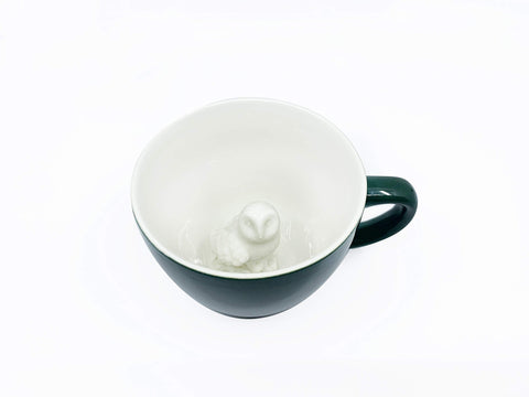 Creature Cups emerald-green exterior adds a premium look for daily sipping.