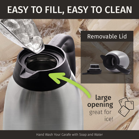Non-slip base stabilizes Cresimo carafe during serving.