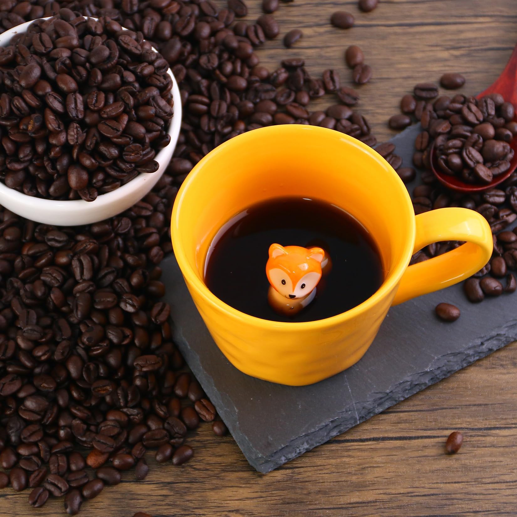 Cteaffee mug steam rising from hot coffee highlights inviting design.