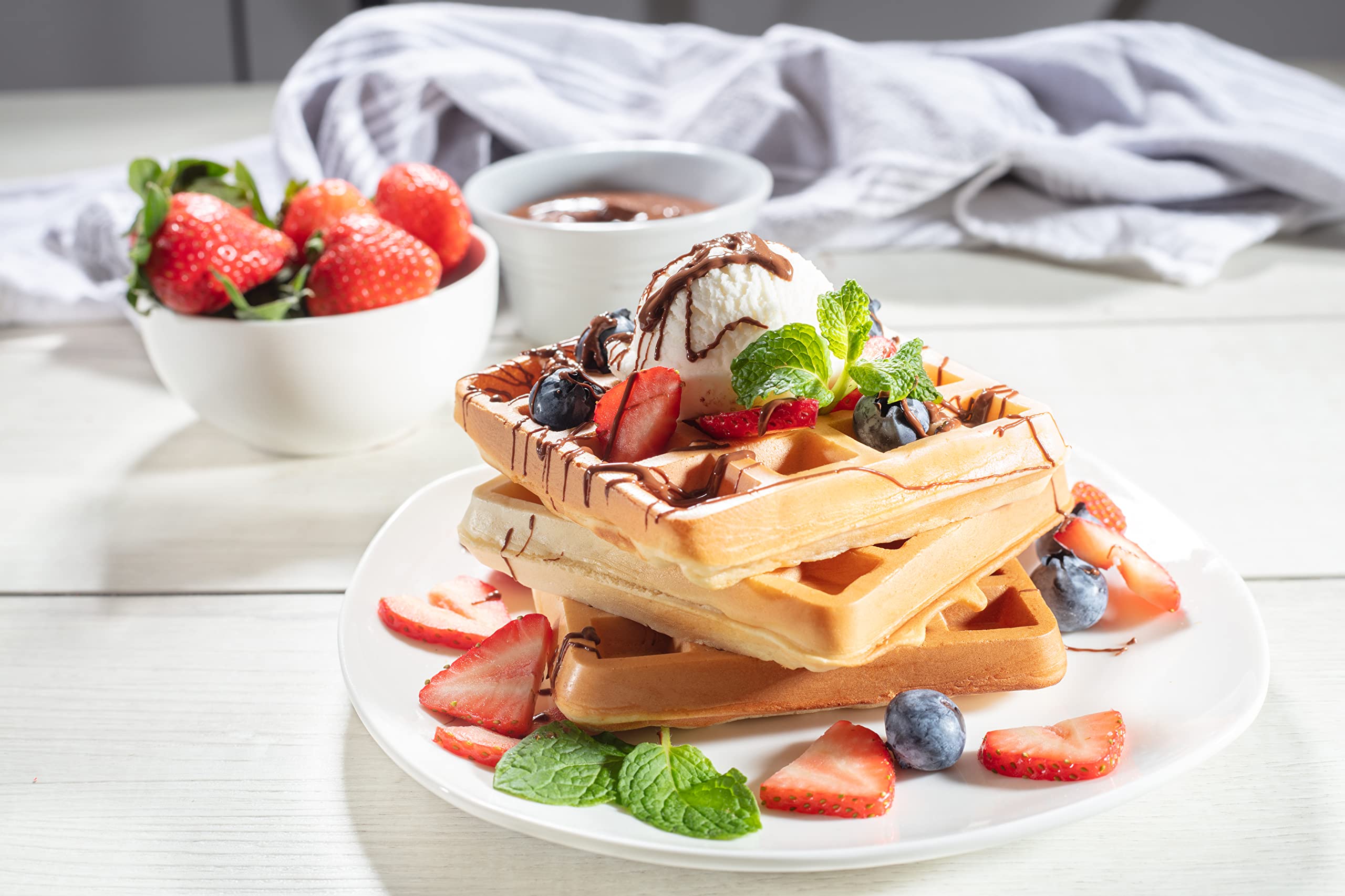 CucinaPro easy-clean nonstick coating simplifies washing after breakfast.