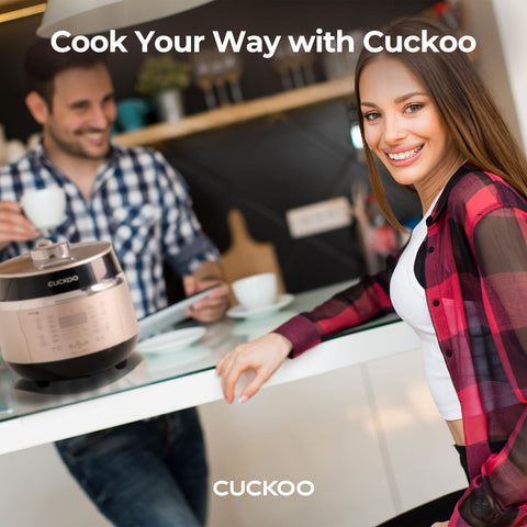 CUCKOO steam plate enables steam assisted meals with rice and vegetables.