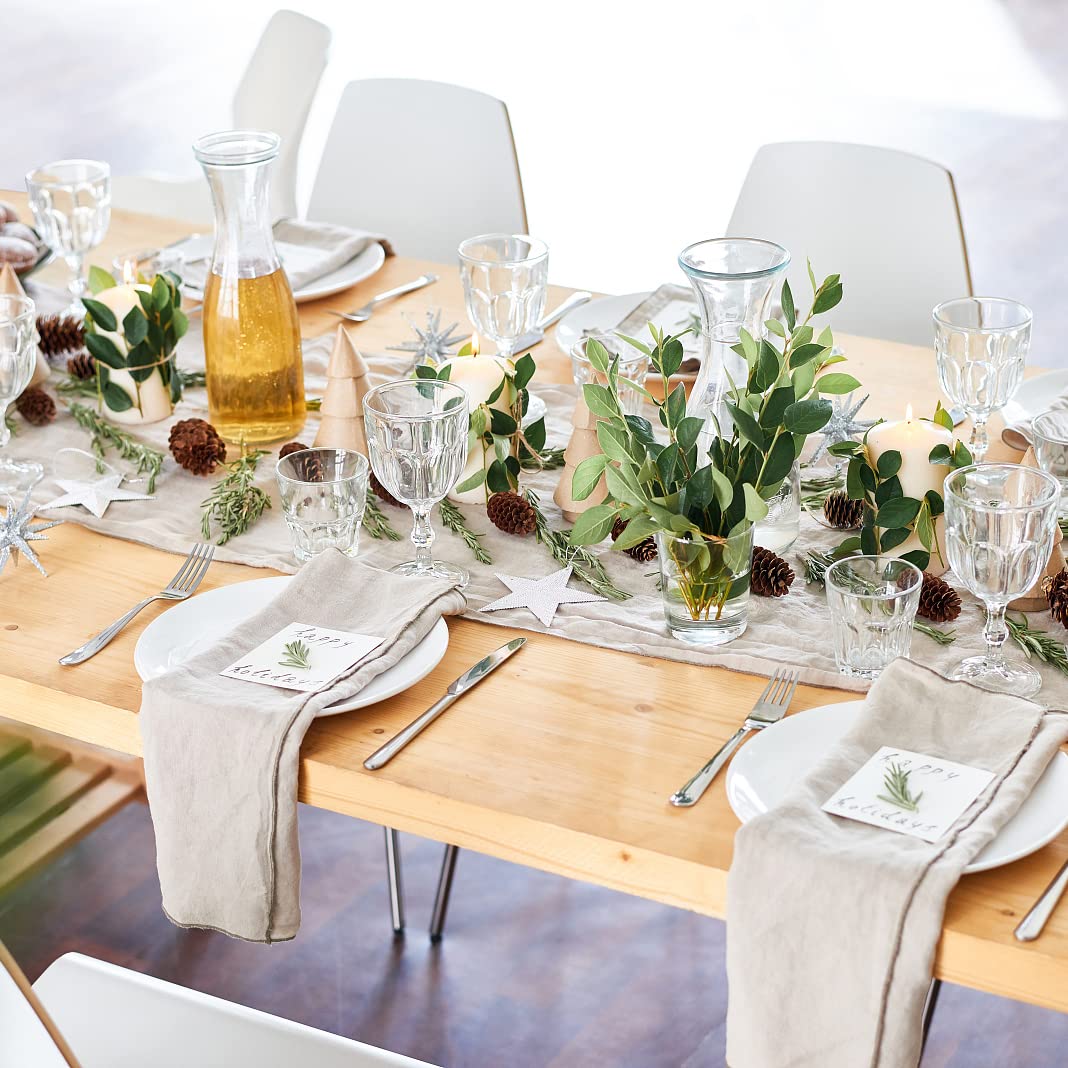Cuguords table card set guides guests with drink options.
