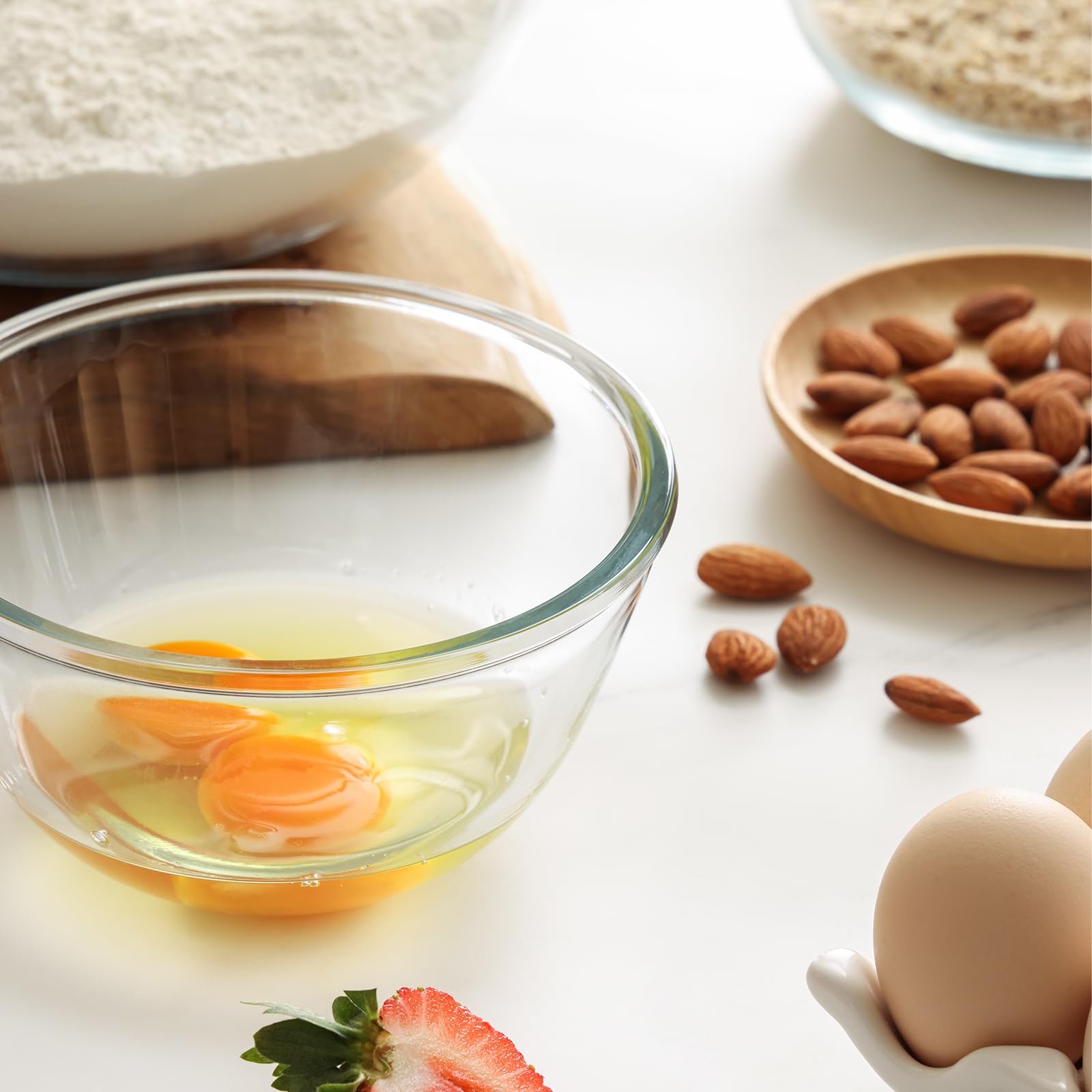 Cuiselect bowls ideal for serving salads and prepping ingredients.
