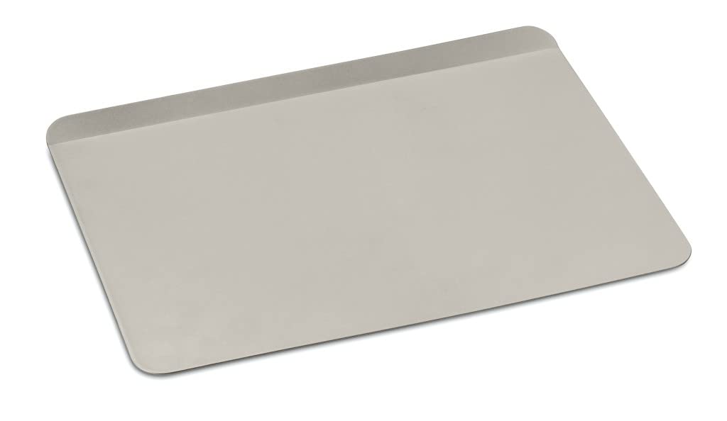 Cuisinart Chef's Classic 17-Inch Cookie Sheet with nonstick finish for effortless release and cleanups.