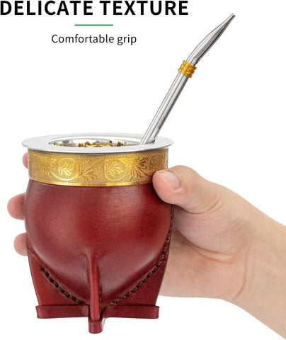 Durable Cuopru cup with double-wall stainless steel for comfortable sipping.