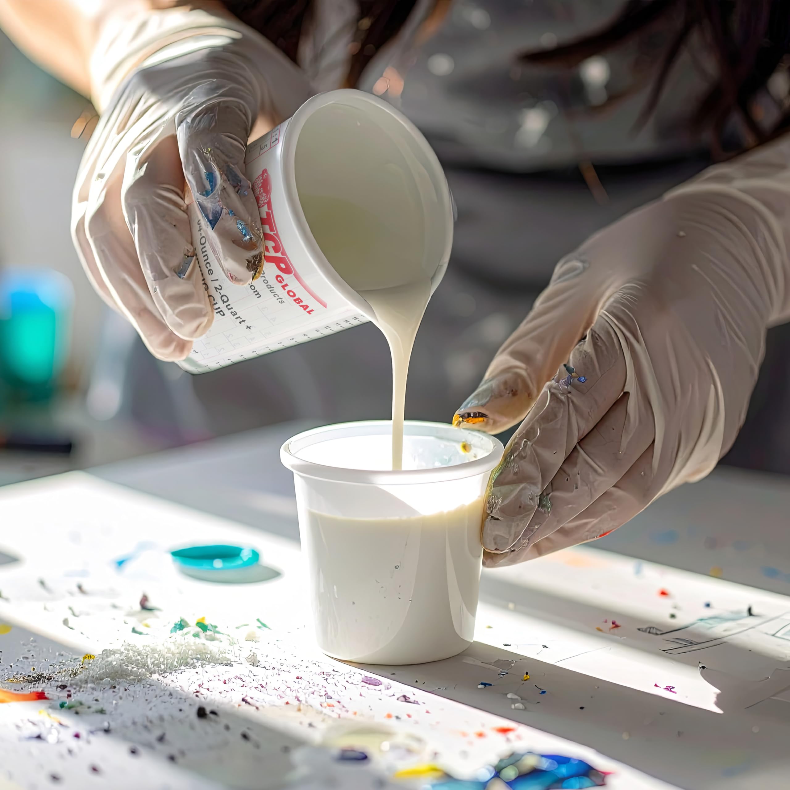 Custom Shop polypropylene cups resist solvents for tough painting tasks