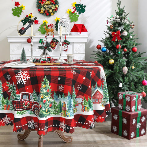 Cusugbaso buffalo plaid close-up highlighting vivid holiday colors.