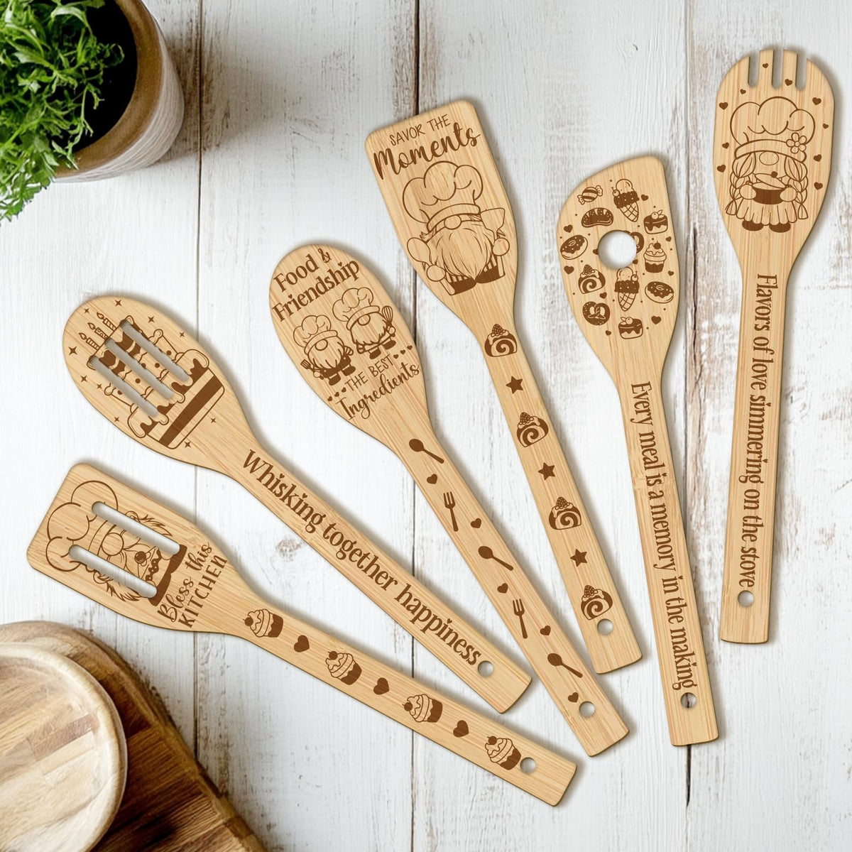 CUTHOLLOW baking gnome spatula with 3D carving for a playful, comfortable grip