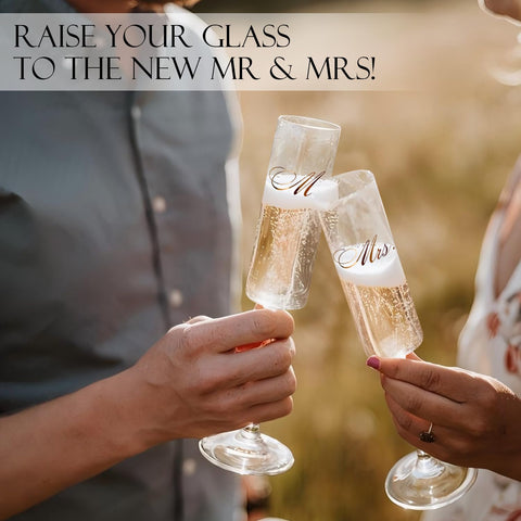 Cyrelwing engagement toast glasses add romance to celebrations.