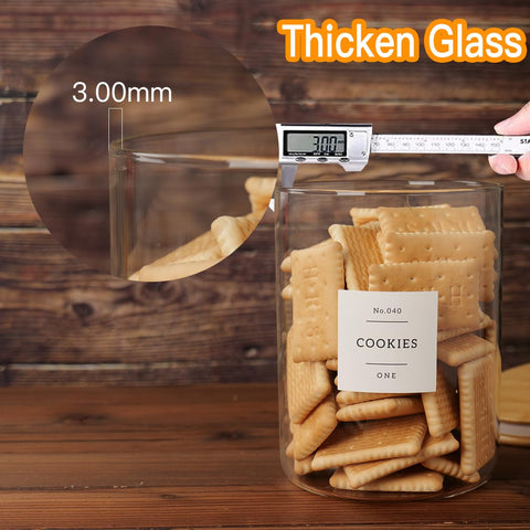 CZZGSM wide-mouth glass canister with silicone-seal lid for freshness.