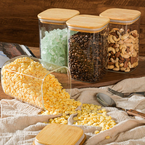 D2scrma labels are oil- and water-resistant for organized contents