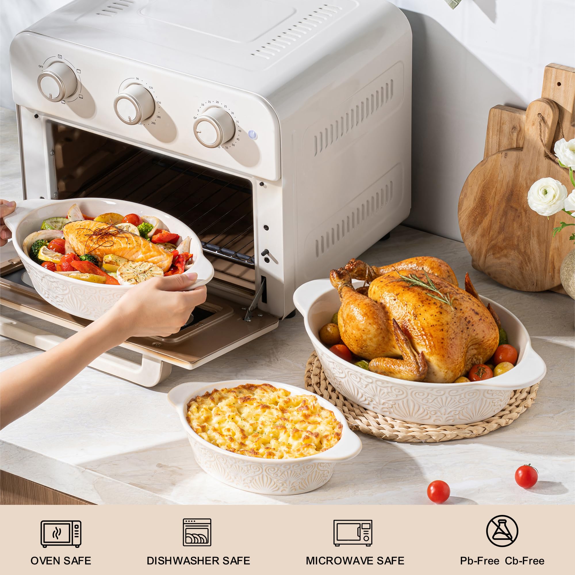 Dafuceramic nesting three sizes save cabinet space and simplify storage.