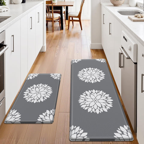 DailyCuddles waterproof top grey mat resists spills and cleans easily.