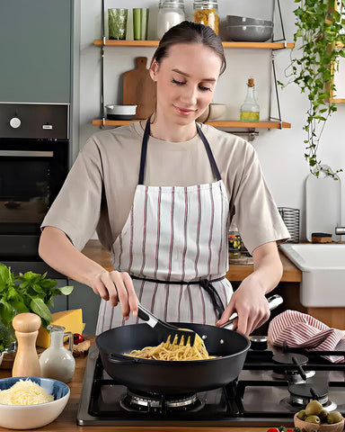 DaiRen Kitchen dishwasher-safe utensil cleans quickly after cooking.