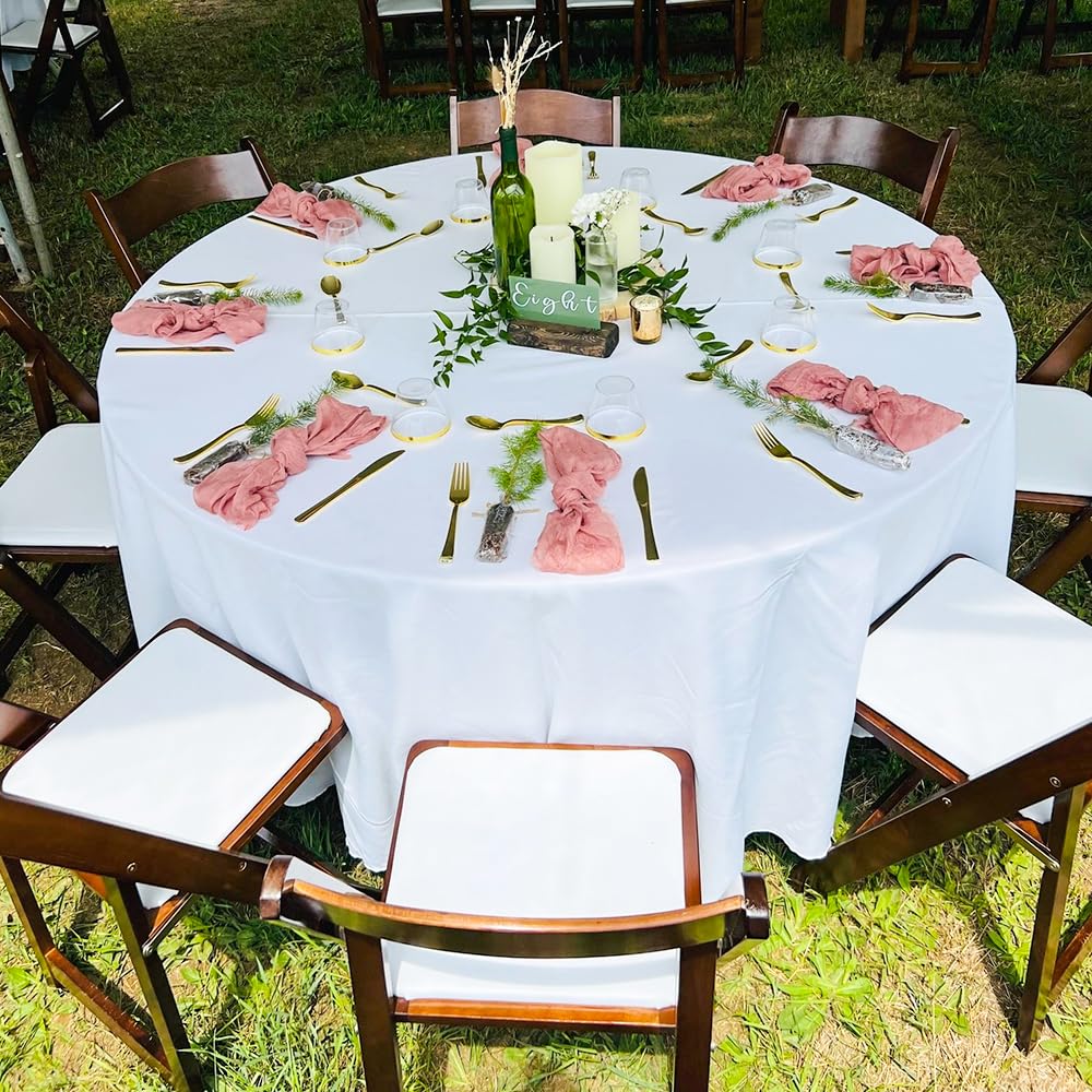 DAKKIONY wedding reception table setup featuring elegant white cloth