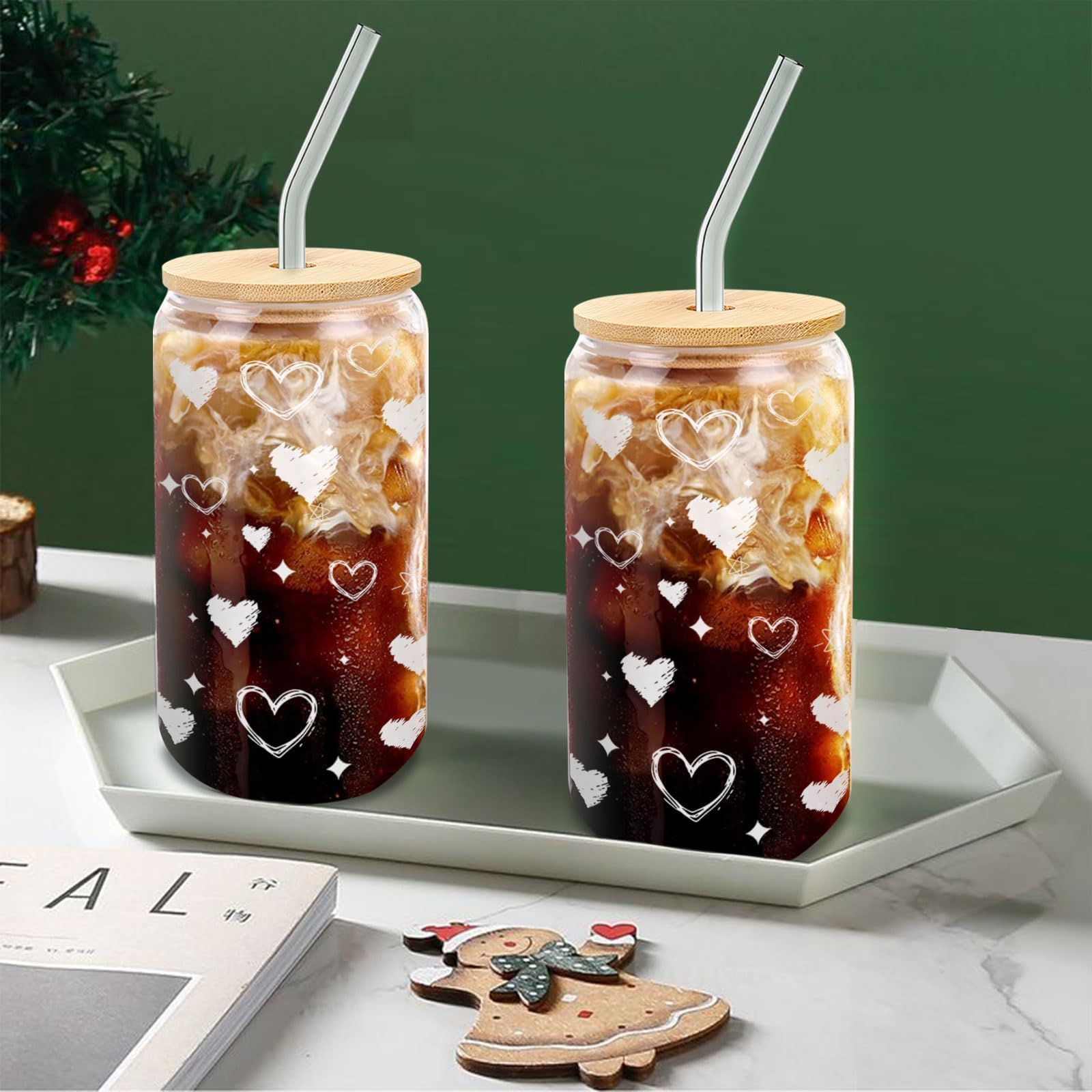 DAMCONME reusable glass straw set complements cold drinks with zero-waste flair.