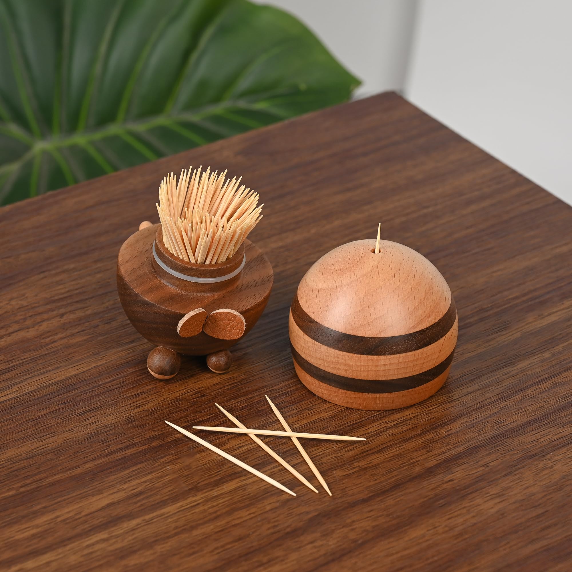 Damuzhi Bee-themed kitchen gadget closeup highlights whimsical charm.