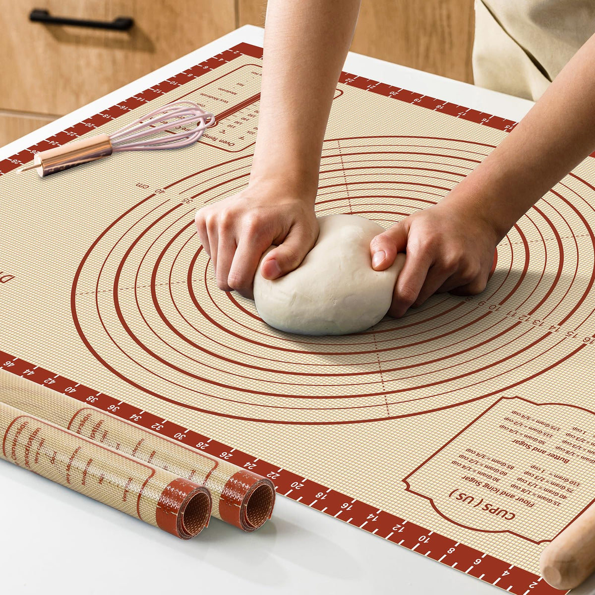 Dania and Dean silicone baking mat 28x20 large surface for easy rolling.