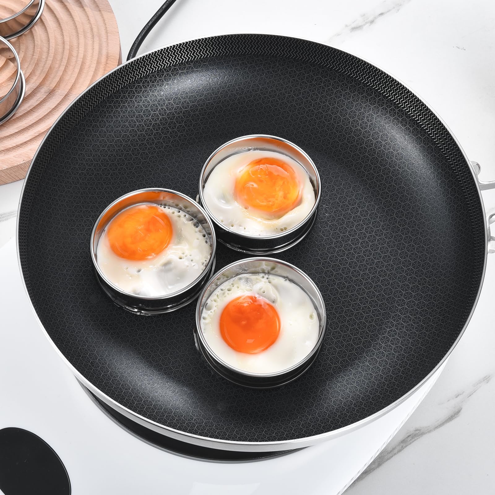 DATANYA muffin ring set is dishwasher safe for quick post bake cleanup