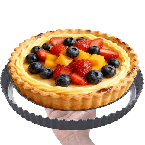 DATANYA removable-bottom tart pan simplifies unmolding and cooling.
