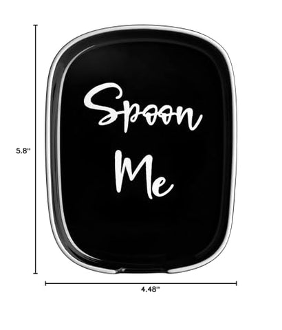 DAYYET durable ceramic spoon rest protects surfaces during cooking.