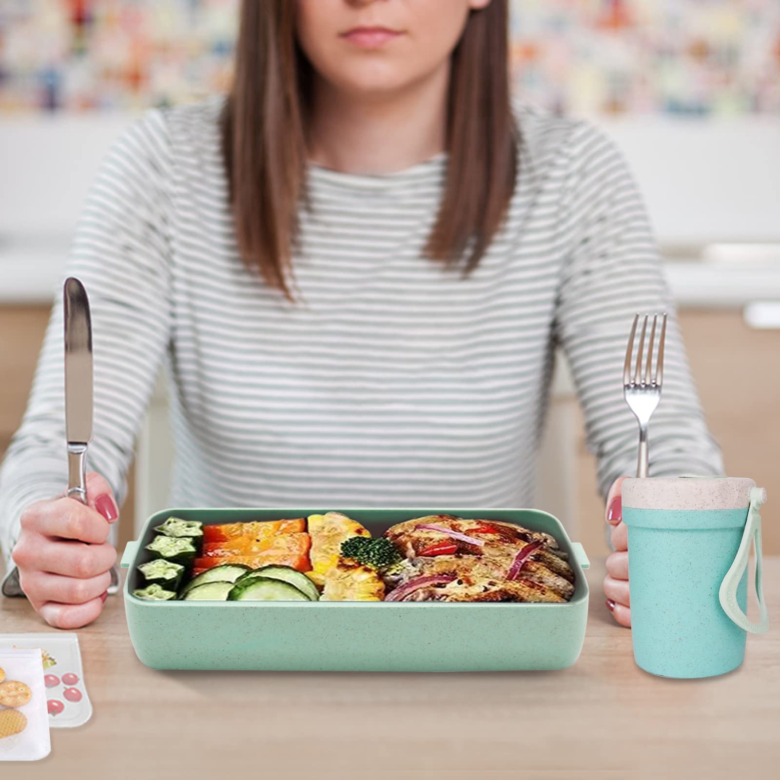 DearHomie fork spoon snack bags ensure easy eating and storage.