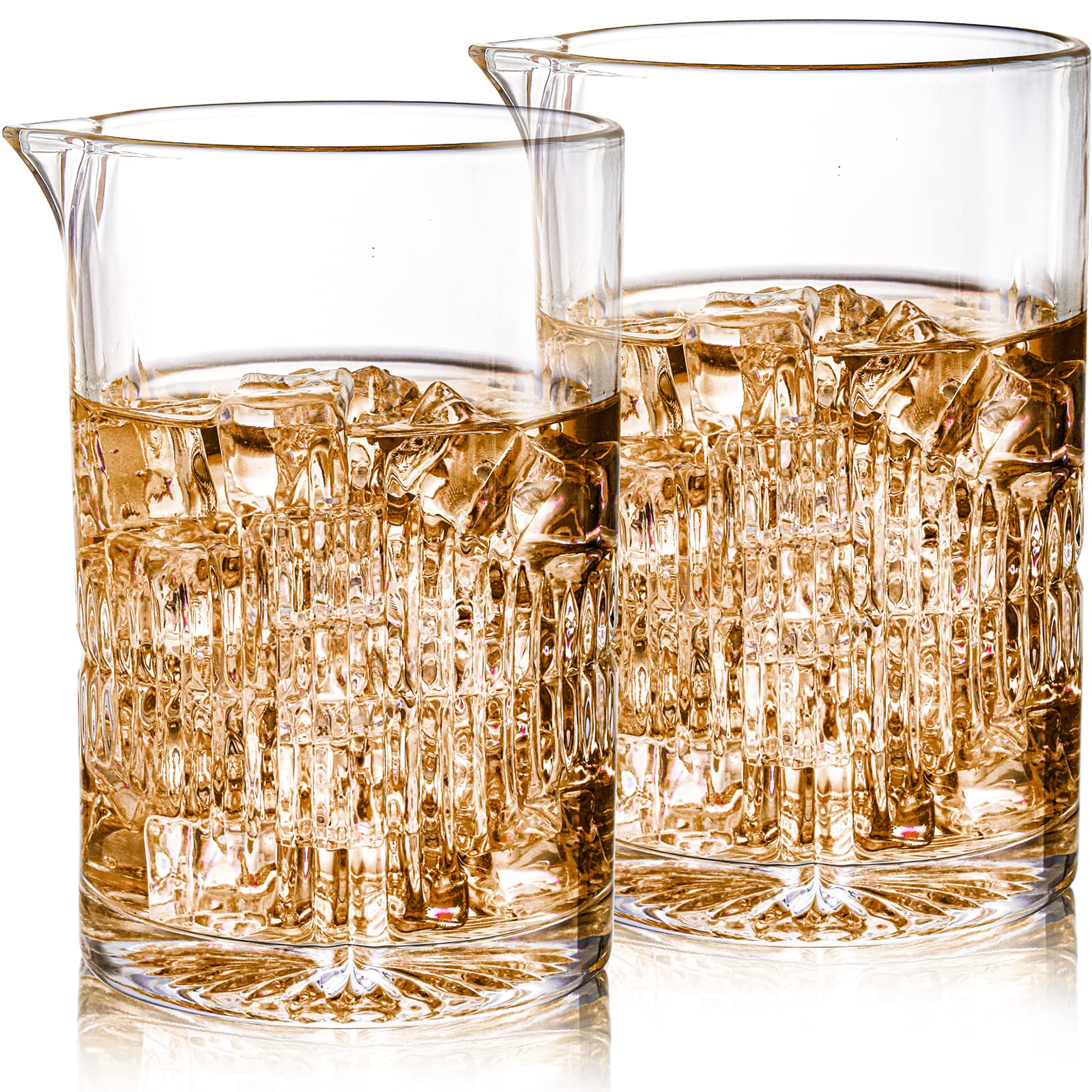 DEAYOU thick-walled crystal maintains clarity during stirring.