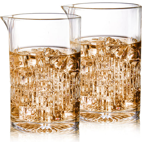 DEAYOU thick-walled crystal maintains clarity during stirring.