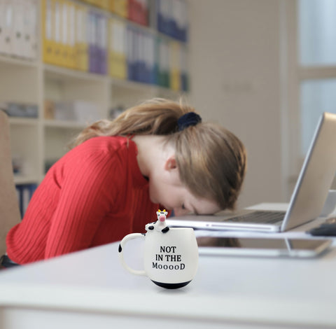 Decodyne Christmas mug design adds festive charm to coffee breaks.