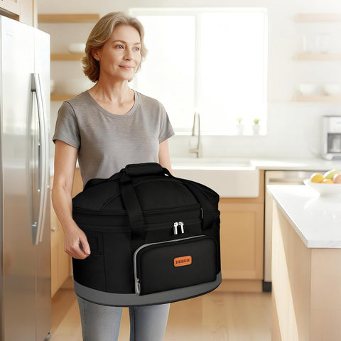 DEEGO durable handles and straps for comfortable carrying