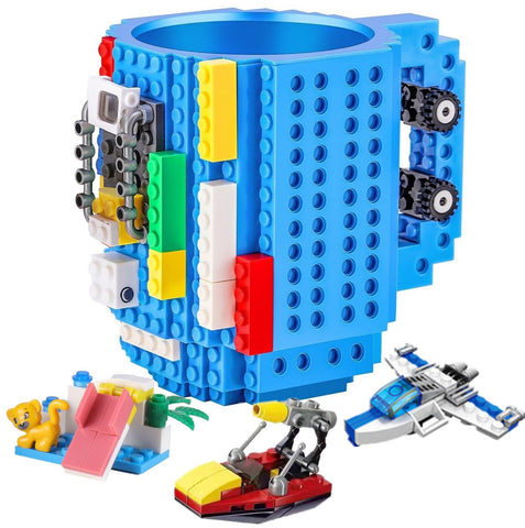 DEEXITO Build-On Brick Mug blue side with blocks promotes imaginative play during meals