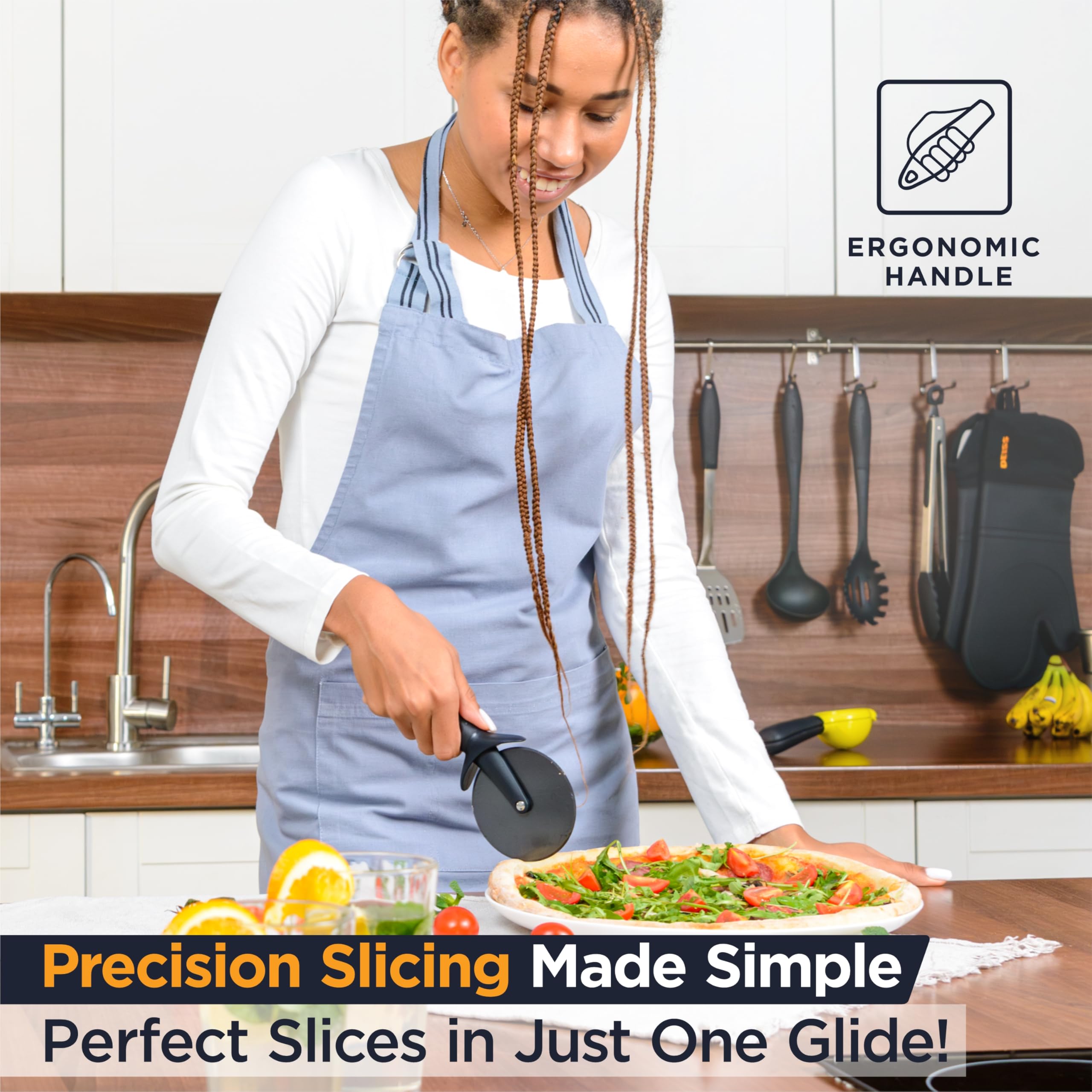 Deiss Lux cutter handle side view with a non-slip grip for comfortable slicing.