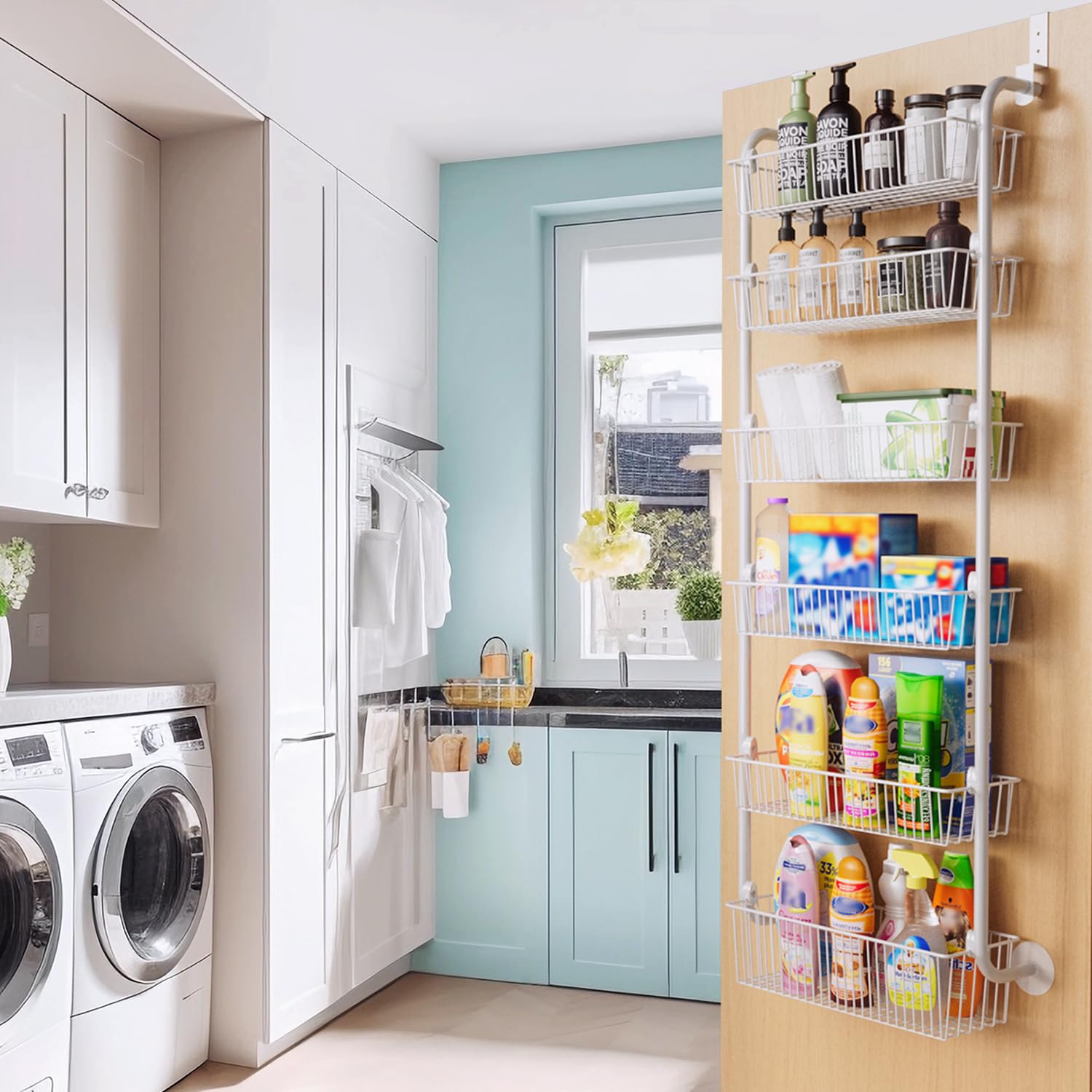 Delamu powder-coated frame detail emphasizes sturdy build for daily kitchen use.