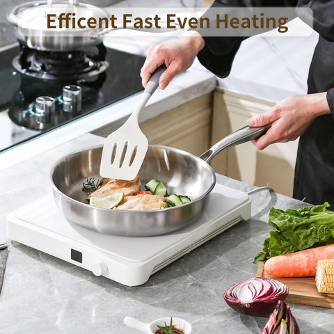 DELARLO Tri-Ply inner surface close-up emphasizes non-toxic cooking surface preserves flavor