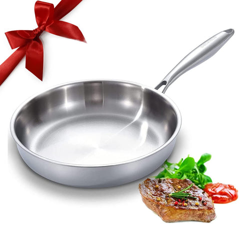 DELARLO Tri-Ply frying pan top view shows even heat for quick searing