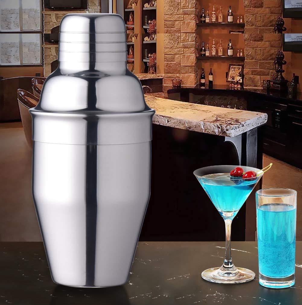 Delidge one-handed operation shaker enables quick cocktails