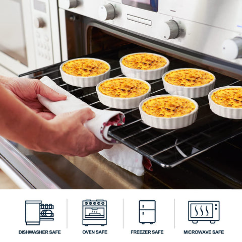 Delling porcelain dessert ramekins with a glossy glaze, great for even baking.