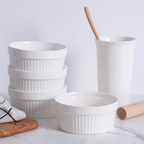 Delling gift-ready ramekins set suitable for housewarmings and holidays.