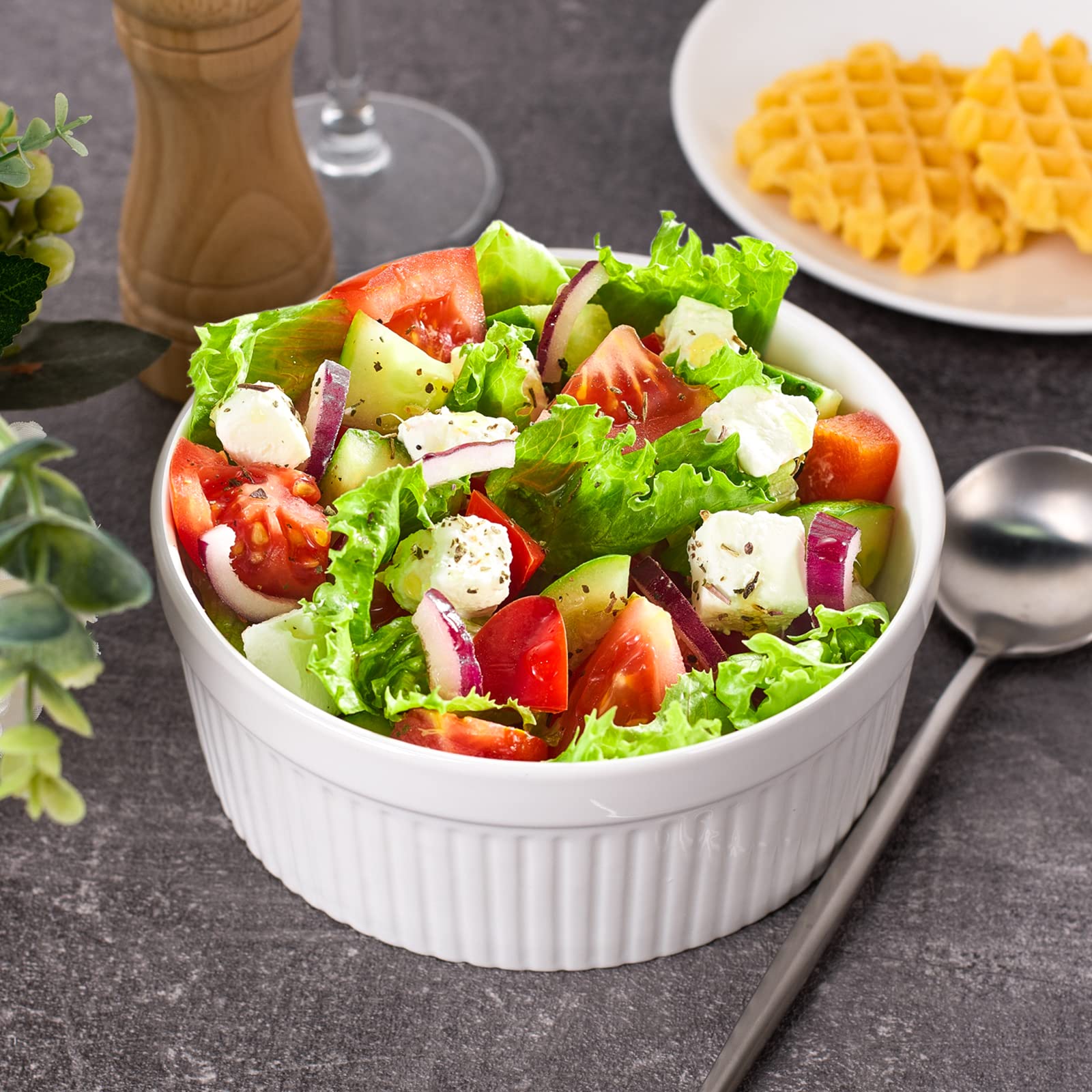 Delling 32oz bowls handle desserts or mains, from creme brulee to hearty pasta dishes.