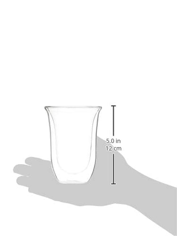 De'Longhi latte glass close-up showing slim profile ideal for hot drinks.
