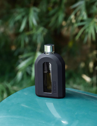 Delove glass flask removable from sleeve for easy dishwasher cleaning