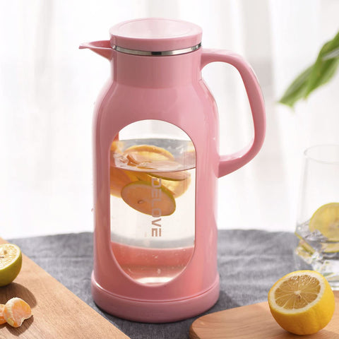 Delove drip-free spout for clean, spill-free pours.