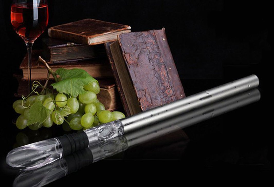 DERNORD aerator pourer blends air for richer wine aroma when pouring
