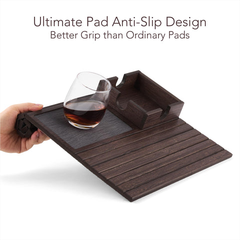 DETOR tray anti-slip pad prevents spills and slips during use.