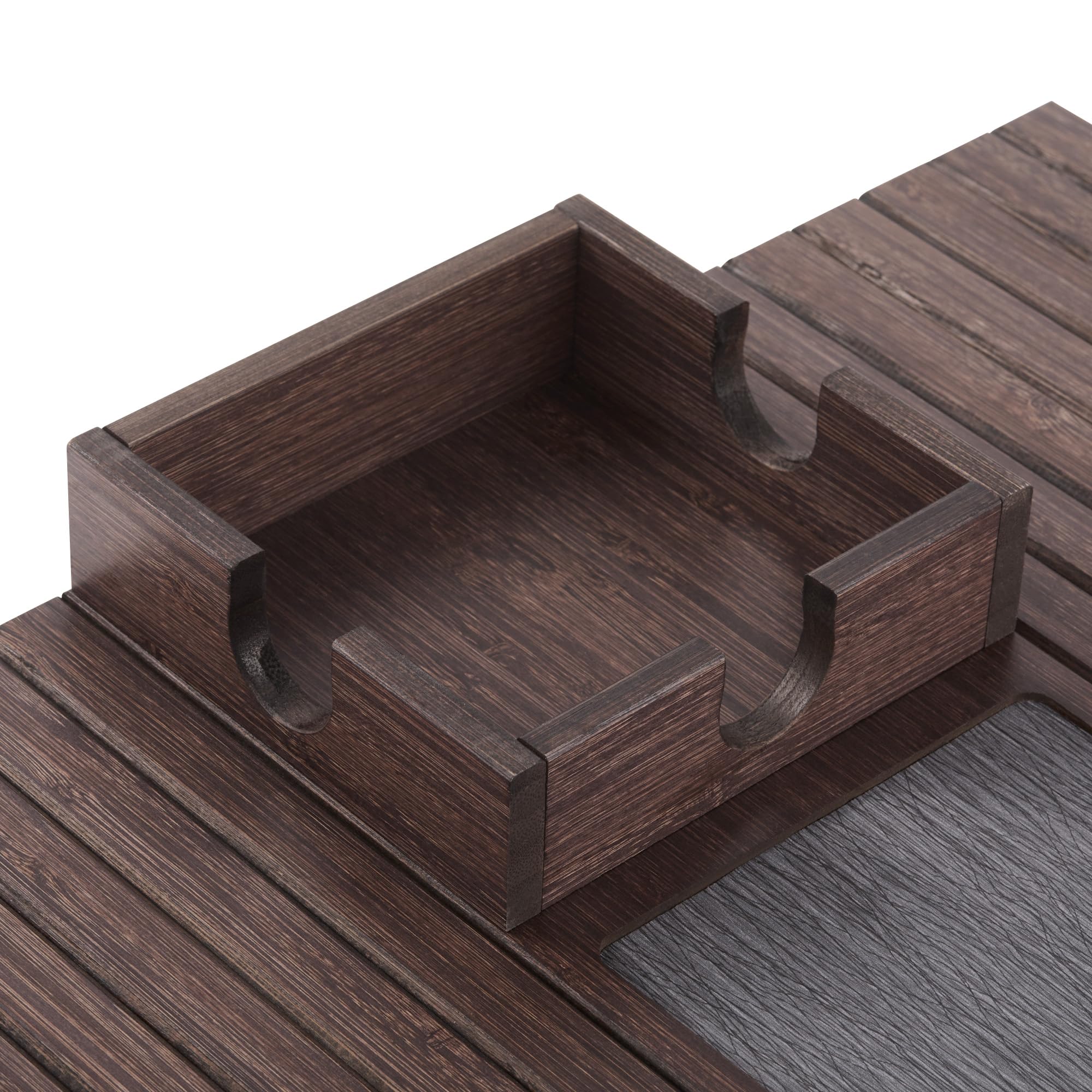 DETOR easy-care tray stays clean and ready for everyday use.