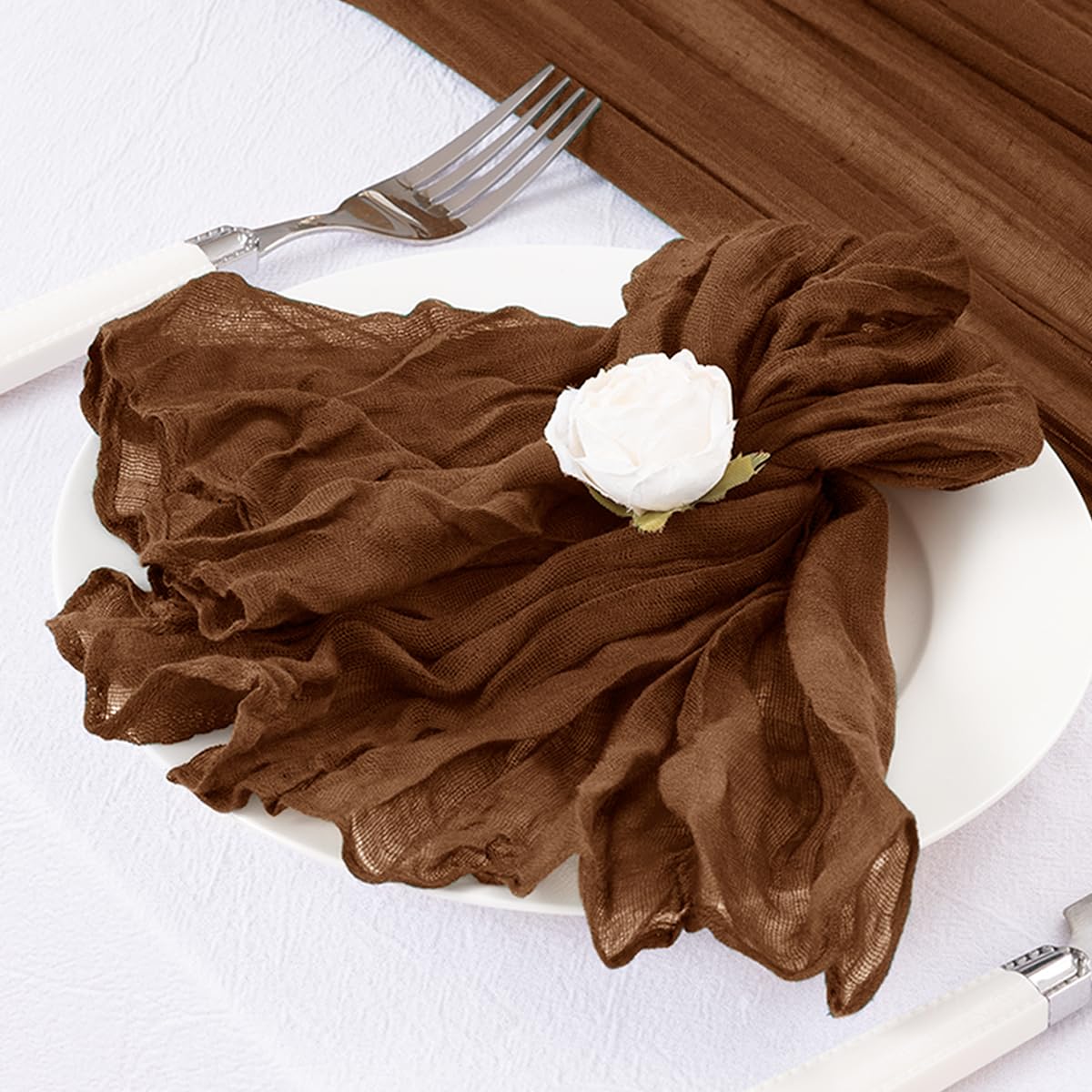 DeZerlor durable, washable napkins maintain color after repeated washes