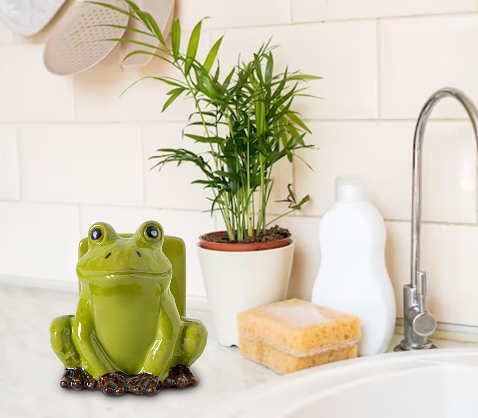 dgudgu frog sponge holder compact design fits tight kitchen spaces.