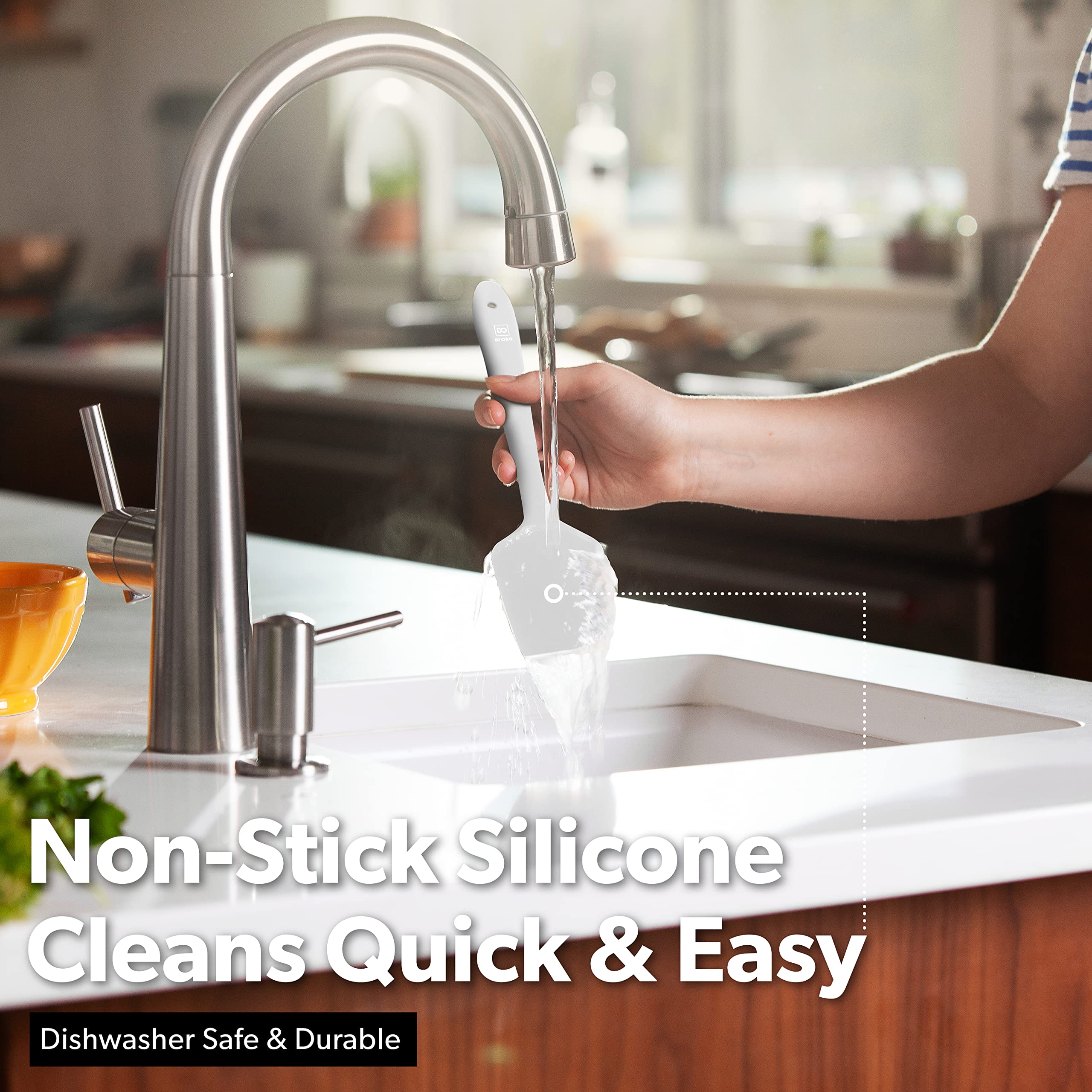 DI ORO Living flexible silicone spatula hugs bowls for thorough scraping