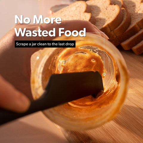 DI ORO jar spatula reaches tight corners for complete jar scraping